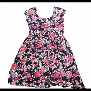 Forever 21 Fit and Flare Floral Swing Dress Small